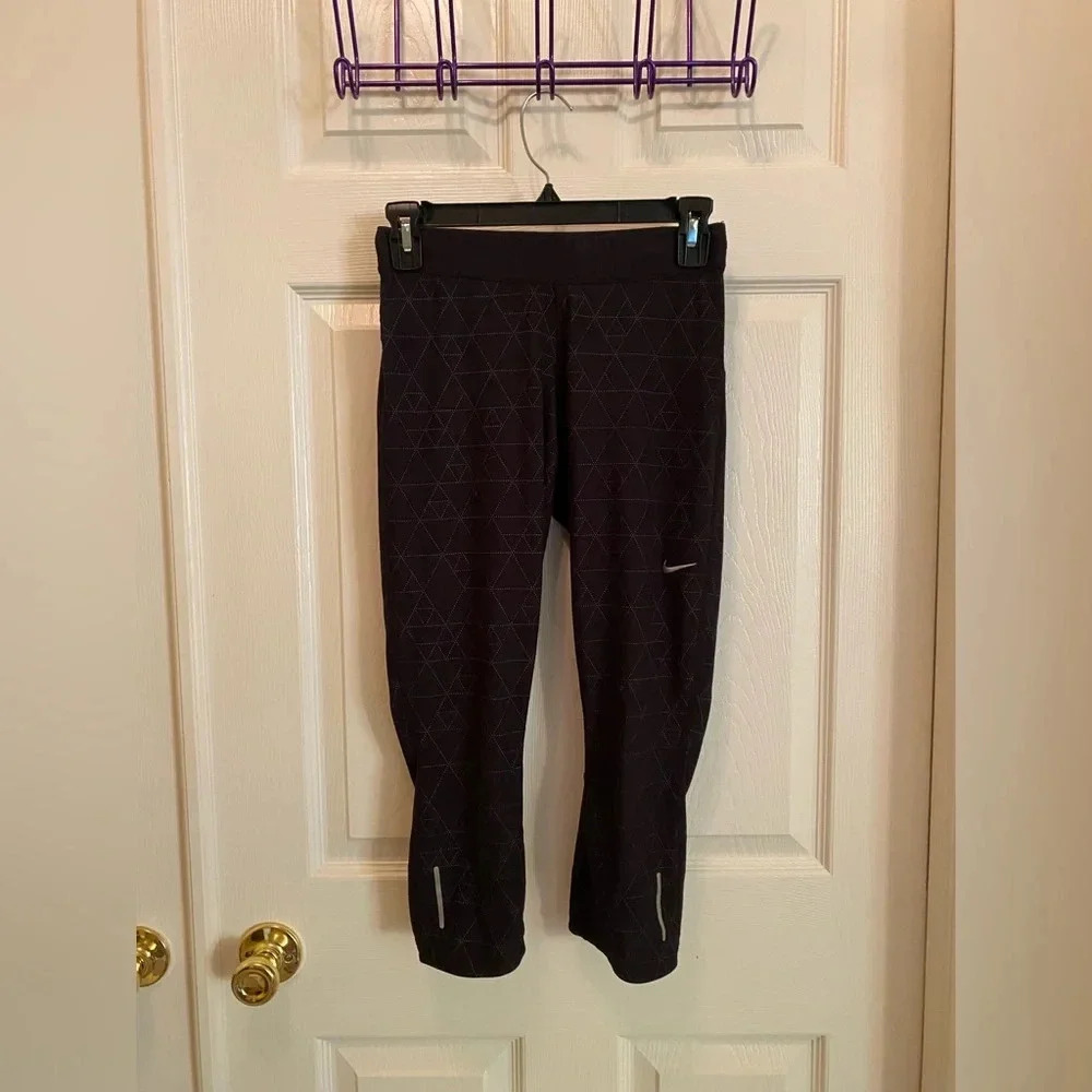 Nike Dry Fit Activewear cropped leggings - Picture 1 of 6